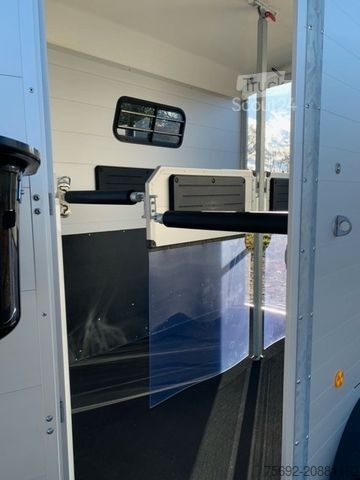 Prikolica za prevoz konj BÖCKMANN Portax K, seitl. Entladeklappe incl. Video