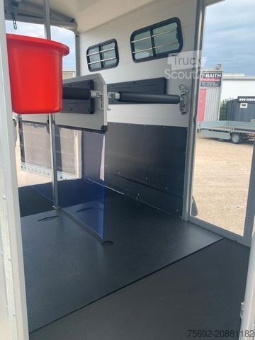 Prikolica za prevoz konj BÖCKMANN Portax LSKA