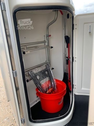 Prikolica za prevoz konj BÖCKMANN Portax LK, seitl. Entladeklappe