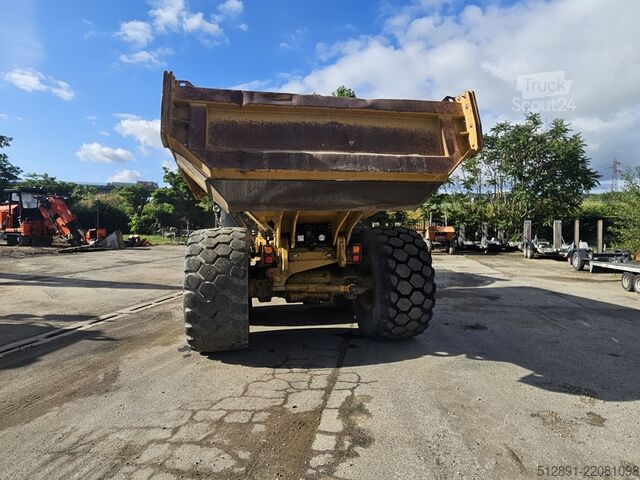 Knickgelenkdumper Caterpillar 730 C