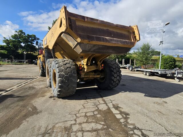 Knickgelenkdumper Caterpillar 730 C