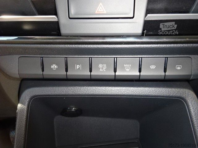 Furgone FORD Transit Connect L1 Limited 4x4 AHK Stndhz 2xSTür