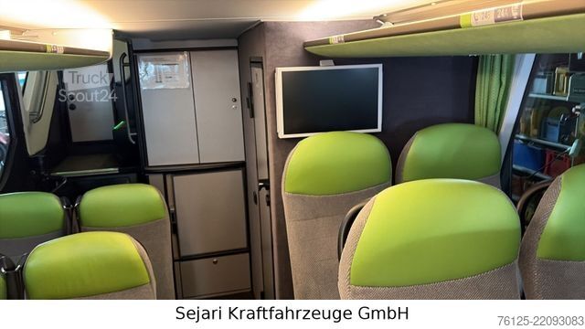 Двоповерховий автобус NEOPLAN Skyliner P06 / 531 / 77-1-1 / 431