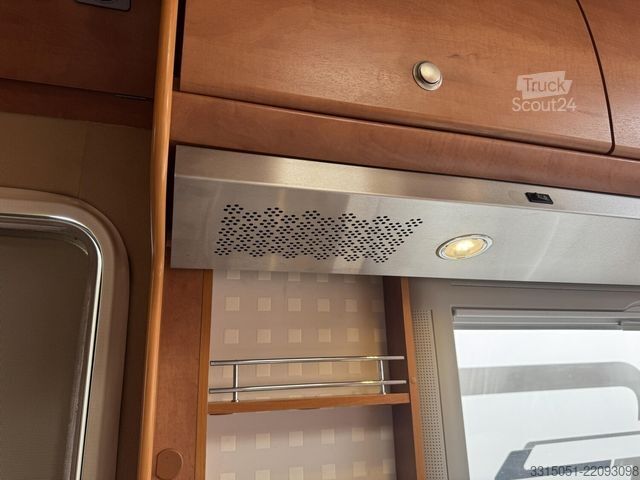 Alkoven Wohnmobil CARTHAGO Chic A 40 Alde+Solar+Markise+TV+Backofen