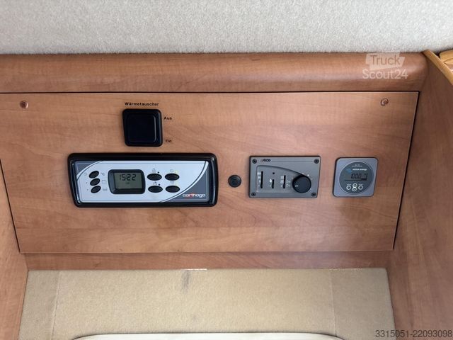 Alkoven Wohnmobil CARTHAGO Chic A 40 Alde+Solar+Markise+TV+Backofen