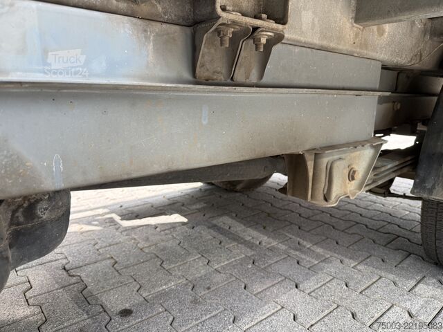 Kamion sa kranom furgon Mercedes-Benz Sprinter 516 Kran Fassi F40