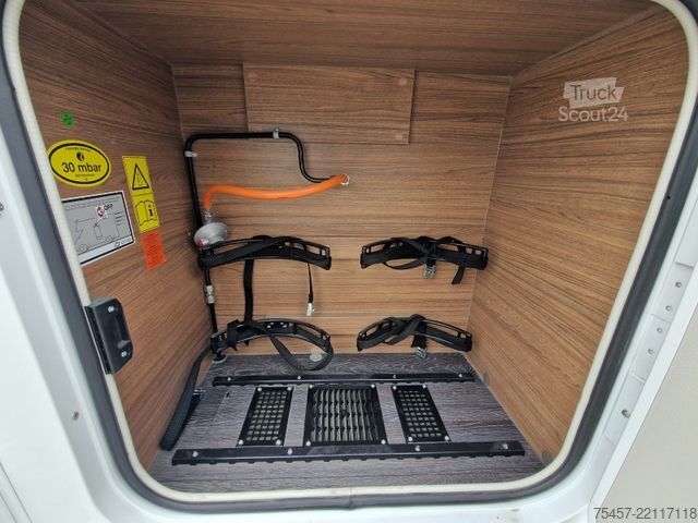 Pusiau integruotas kemperis KNAUS L!VE WAVE 650 MF