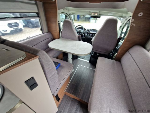 Pusiau integruotas kemperis KNAUS L!VE WAVE 650 MF