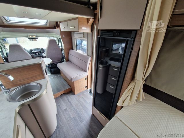 Pusiau integruotas kemperis KNAUS L!VE WAVE 650 MF