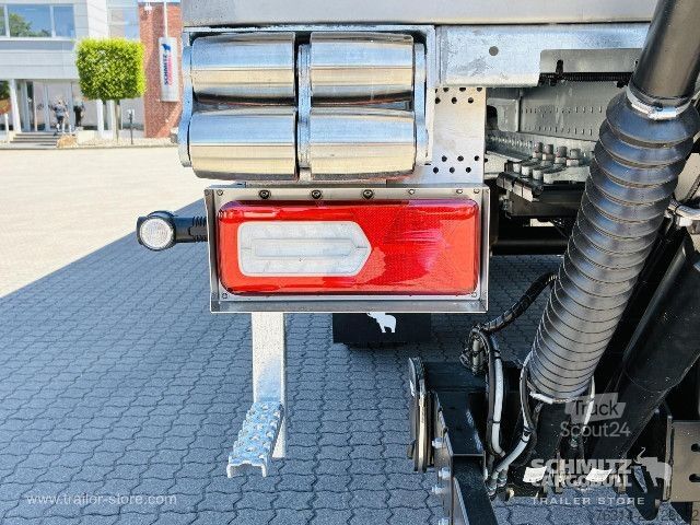 Kylmäkuljetuspuoliperävaunu Schmitz Cargobull Tiefkühler Standard Ladebordwand