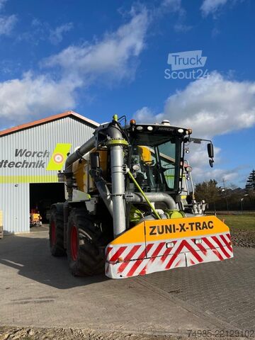Traktor CLAAS Xerion 4200 Saddle Trac