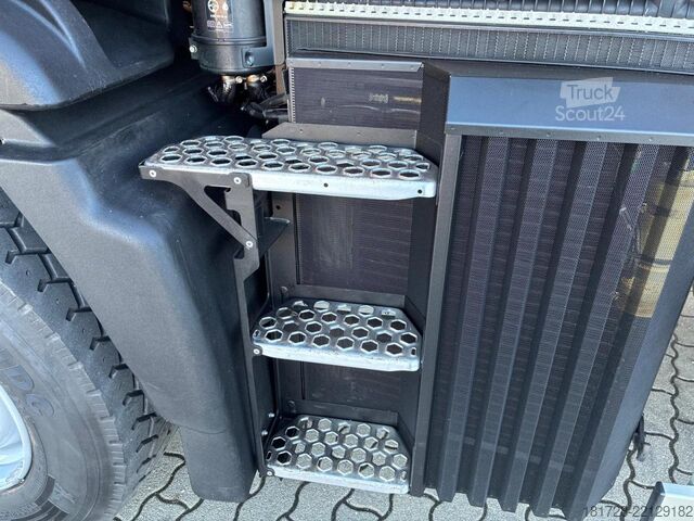 Унимог Mercedes-Benz Unimog U 430 mit Jotha Absetzer CombiCon 5018