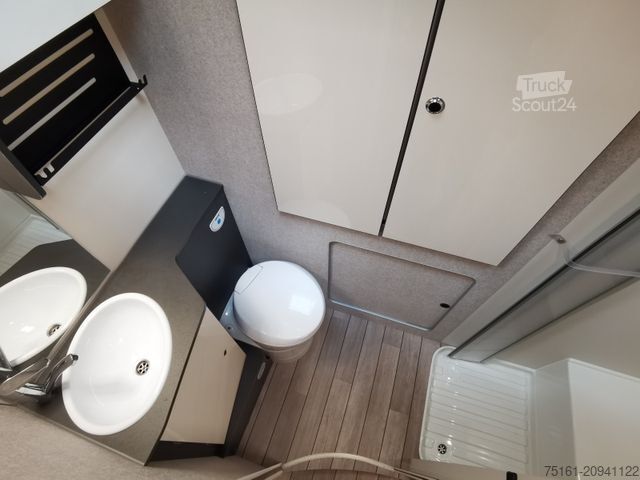 Autorulotă semi-integrată FORSTER T 639 LF /-2026- / 165 PS-8G / HUBBETT & RAUMBAD