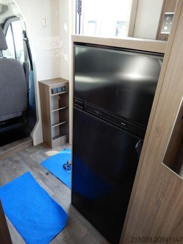 Autorulotă semi-integrată CARADO Edition24 T Ford 338