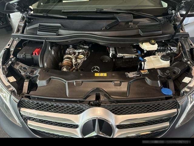 Minibus MERCEDES-BENZ V 300 d EDITION Kompakt LIEGE+AHK+NAVI+KLIMA+LED