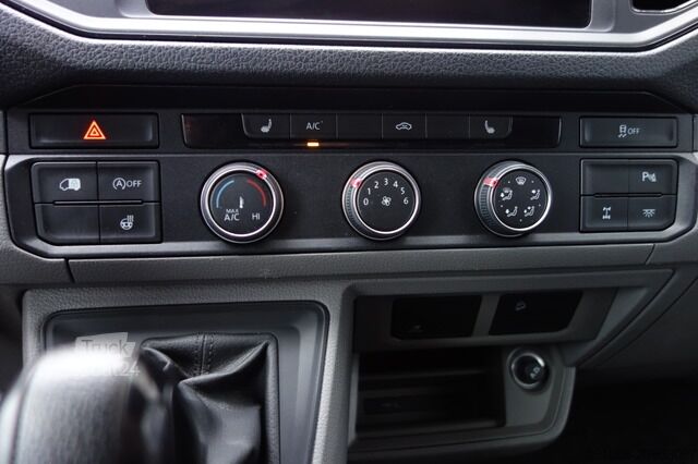 Ploščati dostavnik Volkswagen Crafter 35 Kasten 4Mot L2H2 LED/2sTÜR/STDHZG/KAM