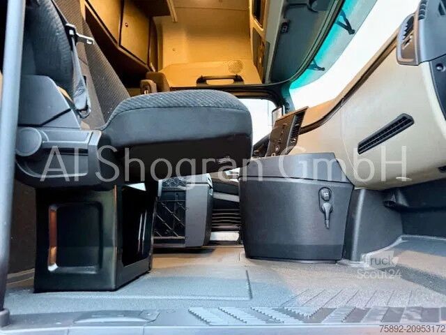 Standard-SZM Mercedes-Benz Actros 5 /2148/Mirror CAM/ BigSpace/Euro6