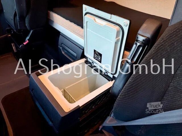 Standard-SZM Mercedes-Benz Actros 5 /2148/Mirror CAM/ BigSpace/Euro6