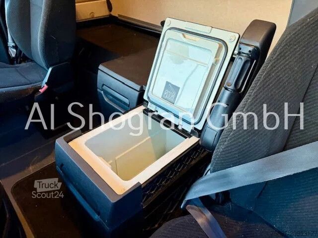 Standard-SZM Mercedes-Benz Actros 5 /2148/Mirror CAM/ BigSpace/Euro6