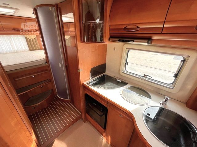 Integriertes Wohnmobil RAPIDO MB 996 HB - Automatik - Fest/Hubbett - Klima -
