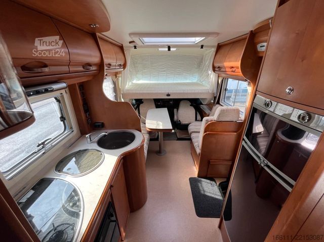 Integriertes Wohnmobil RAPIDO MB 996 HB - Automatik - Fest/Hubbett - Klima -