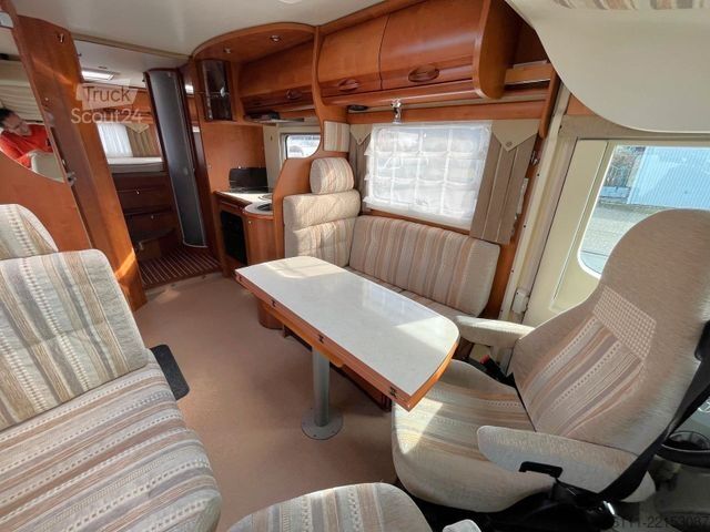 Integriertes Wohnmobil RAPIDO MB 996 HB - Automatik - Fest/Hubbett - Klima -