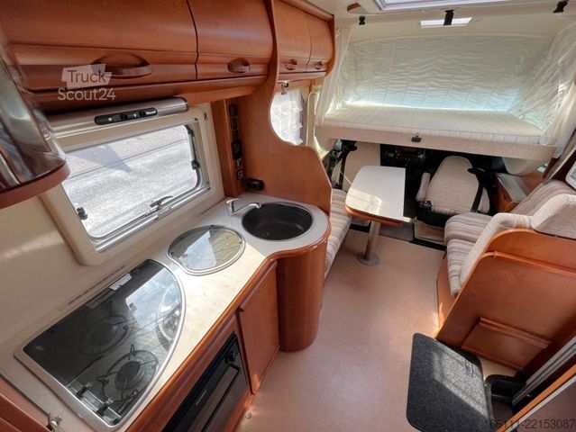 Integriertes Wohnmobil RAPIDO MB 996 HB - Automatik - Fest/Hubbett - Klima -