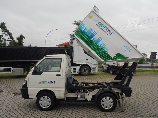 сміттєвоз Piaggio Porter Elektro