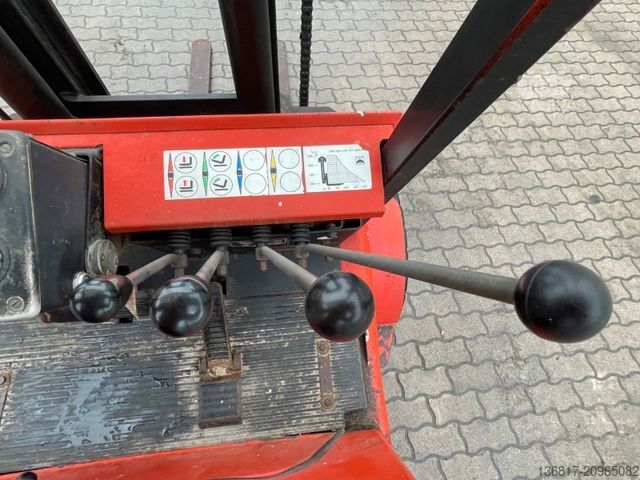 Čelní vysokozdvižný vozík Desta DESTA DV25A Frontstapler Diesel Standard 2250kg