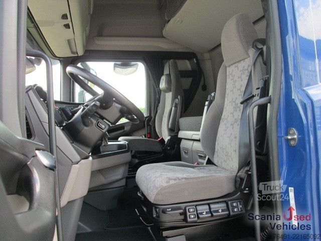 Standardni tegljač Scania S 460 A4x2EB / Retarder / Navigation