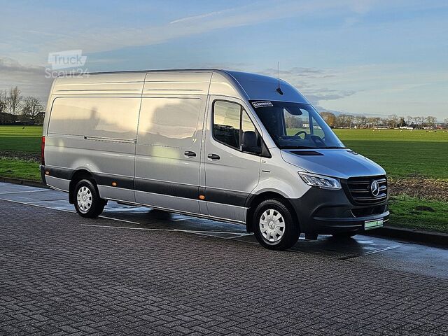 Karavan z visoko streho MERCEDES-BENZ ESPRINTER 320 L3H2 300KmWLTP