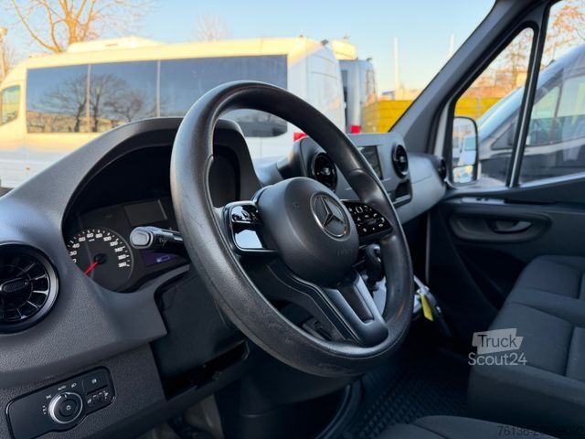 Autoutilitară frigorifică MERCEDES-BENZ Sprinter Klima 2x Schiebetür Lebensmittel L1H1