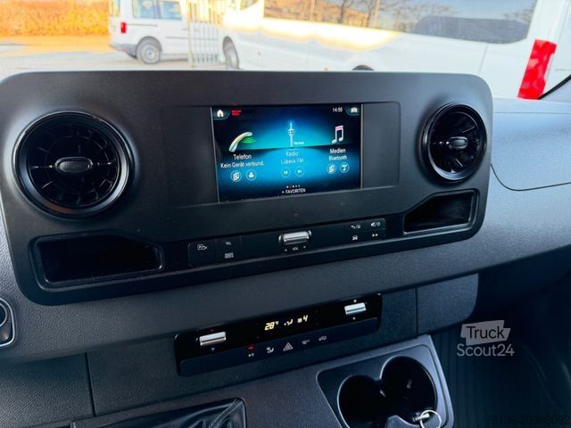 Autoutilitară frigorifică MERCEDES-BENZ Sprinter Klima 2x Schiebetür Lebensmittel L1H1