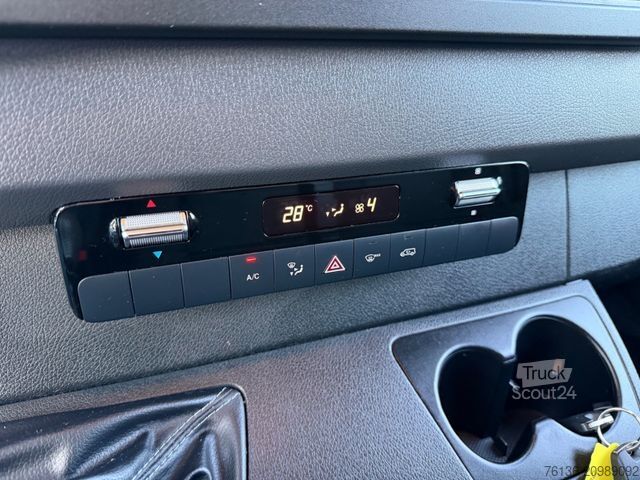 Autoutilitară frigorifică MERCEDES-BENZ Sprinter Klima 2x Schiebetür Lebensmittel L1H1