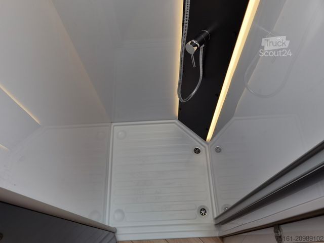 Half-integraal camper CHAUSSON 640 TITANIUM / MODELL 2026 / 165PS /XXL-HUBBETT