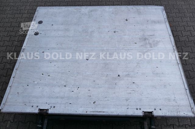 Semi-remorque fourgon SCHMITZ CARGOBULL SKO 18 Koffer Liftachse LBW SAF-Achsen