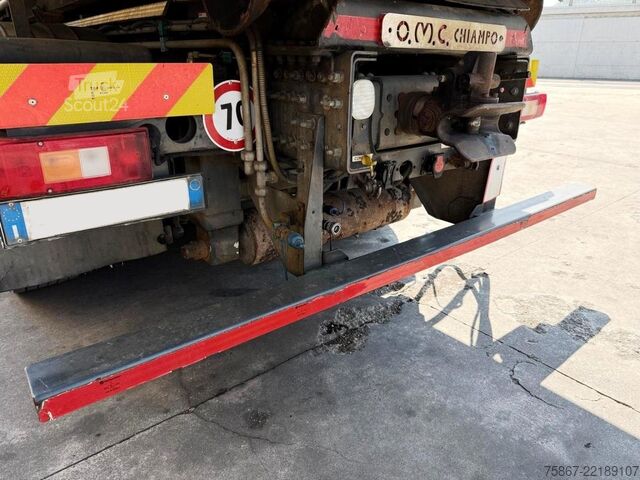 Camion scarrabile Volvo FM 460