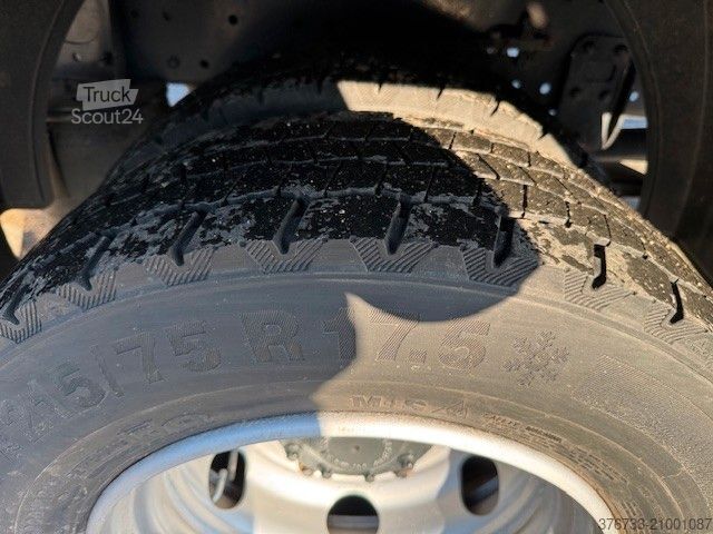 Camion plateau avec bâche MAN TGL 8.220 4x2 BL ¤6D 8,6to. Schalter A/C LBW