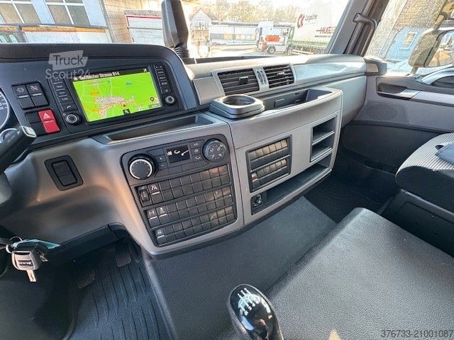 Camion plateau avec bâche MAN TGL 8.220 4x2 BL ¤6D 8,6to. Schalter A/C LBW