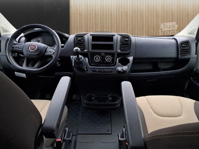 Camper van ROLLER TEAM Livingstone K2 Hubbett,Markise,Tempomat