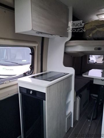 Camper van ROLLER TEAM Livingstone K2 Hubbett,Markise,Tempomat