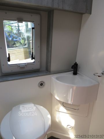 Camping-car LA STRADA Avanti L Fiat 180 PS Solar Markise Ganzjahresr.