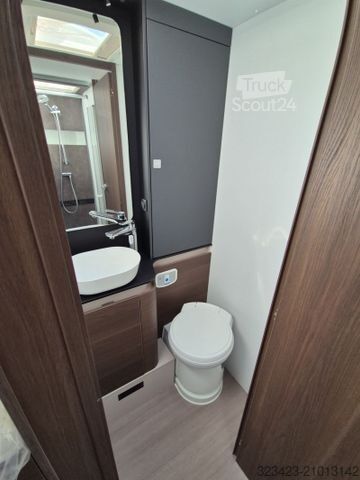 Camping-car semi-intégré ADRIA Coral Supreme 670 DL Markise,Radio,RFK,Alde,LED