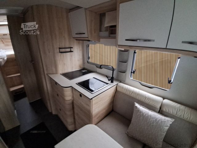 Camping-car semi-intégré EURAMOBIL Profila RS PRS 720 EF Markise/SAT/TV/Solar