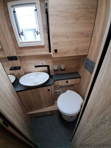 Camping-car semi-intégré EURAMOBIL Profila RS PRS 720 EF Markise/SAT/TV/Solar