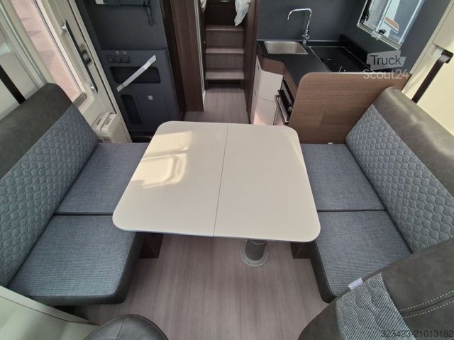 Camping-car semi-intégré ADRIA Coral Supreme 670 DL Klimaauto, LED, Navi, RFK