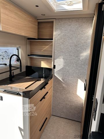 Half-integraal camper BÜRSTNER Signature SFT 7.0 *Lithium 300 Ah*Solar*Markise*