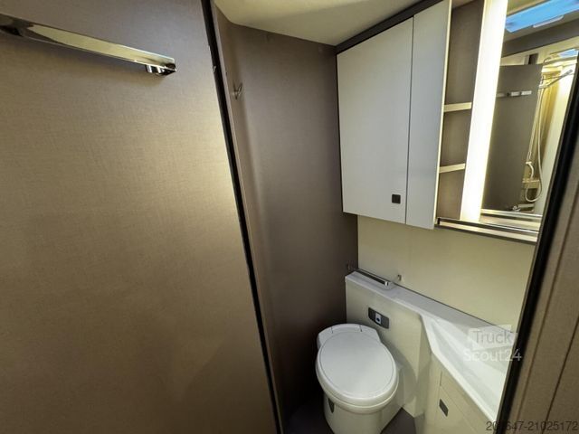 Camping-car semi-intégré BÜRSTNER Lyseo TD 744 *Automatik*Hubbett*4.250 kg*