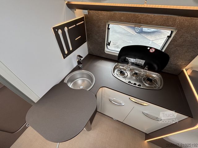 Camping-car semi-intégré BÜRSTNER Lyseo TD 684 G *AuTark*Markise*Navi/RFK*SAT/TV*