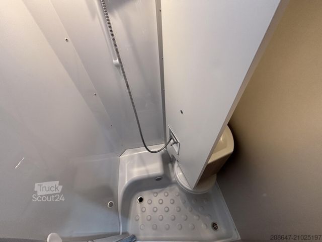 Camping-car semi-intégré BÜRSTNER Lineo T 620 G *Automatik*Navi/RFK*Solar*Markise*